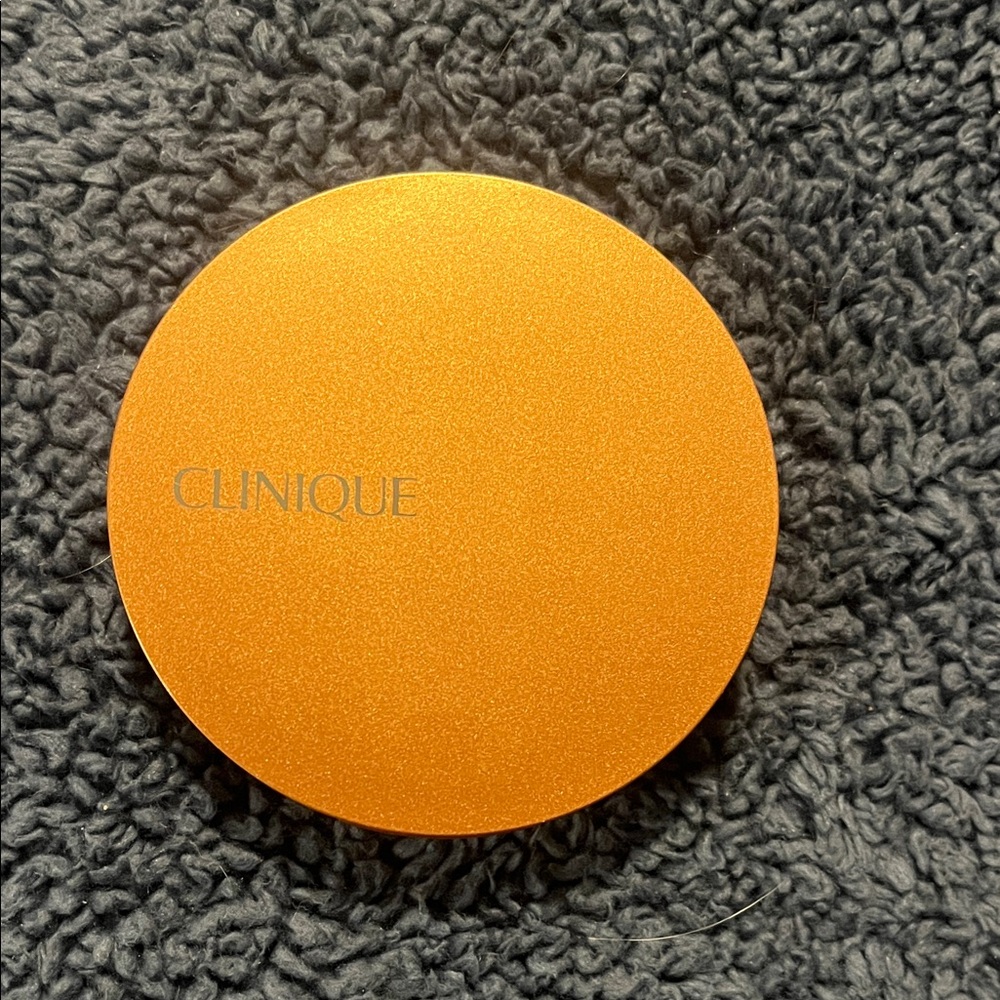 Clinique pressed Bronzer